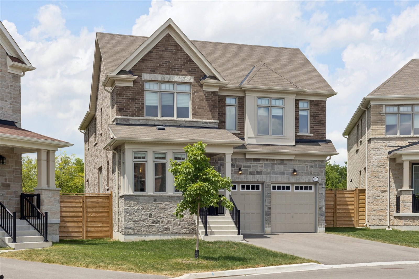 211 Busato Drive, Stouffville