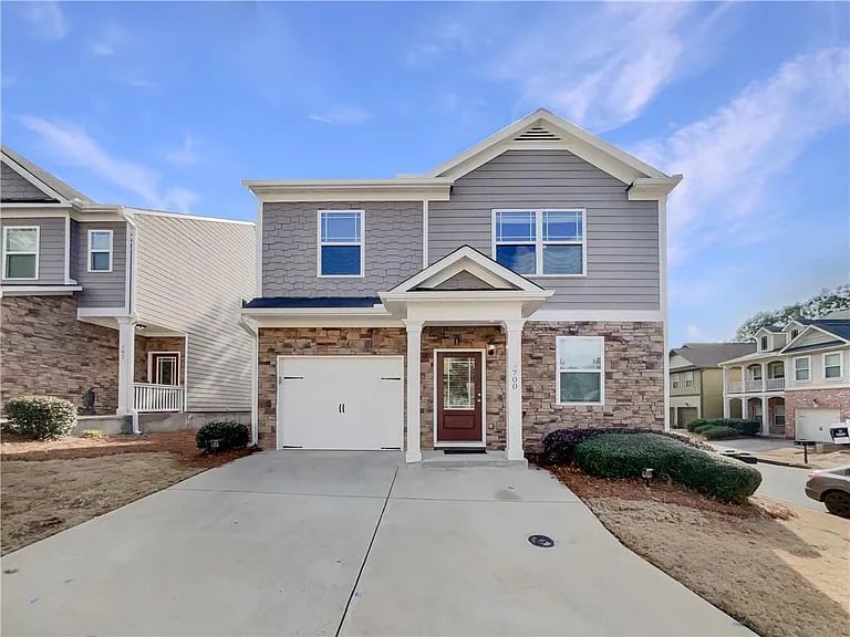 700 Barberry Dr