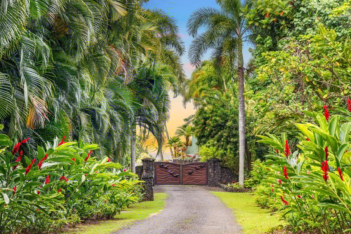 KAUAI 20 ACRE BEACHFRONT ESTATE