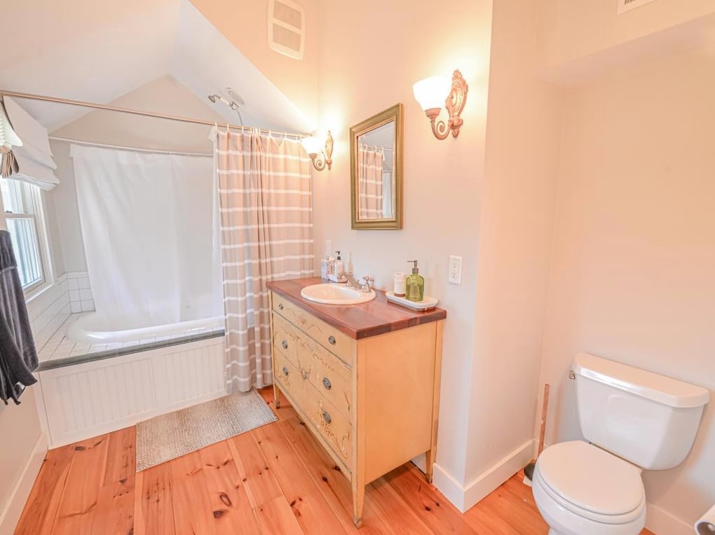 21 Mill Square Rd