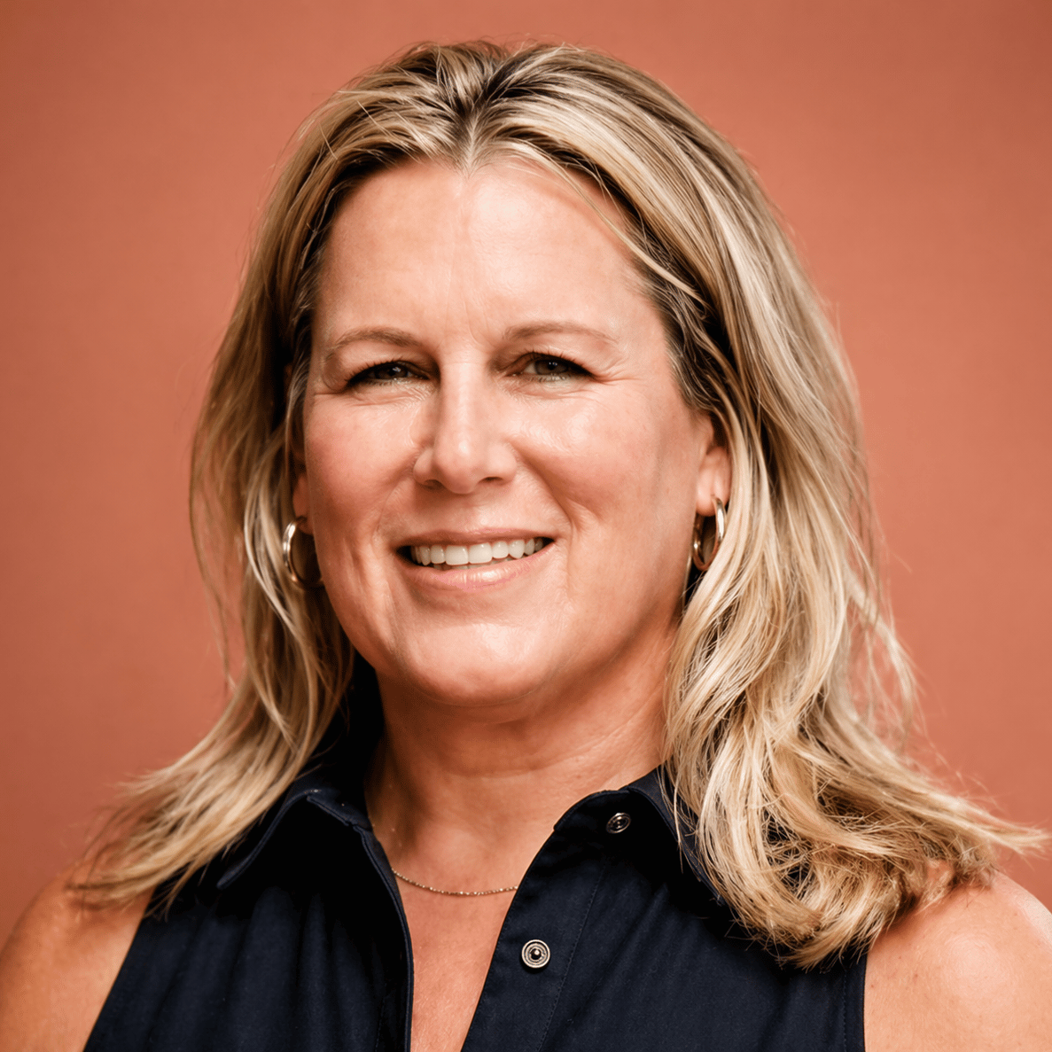 Tracy Clifford Lombard, IL Real Estate Agent Headshot