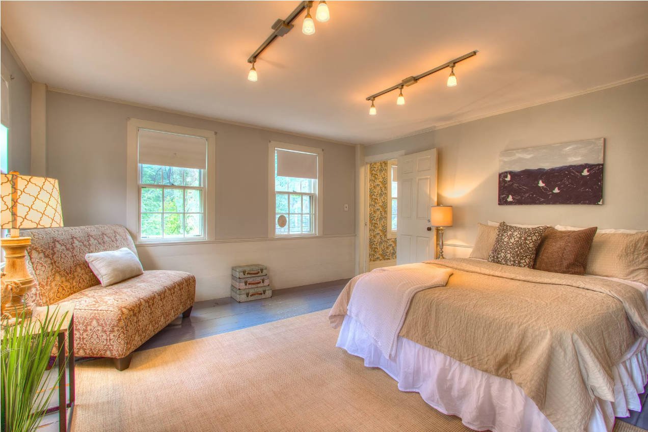 205 Haverhill Rd