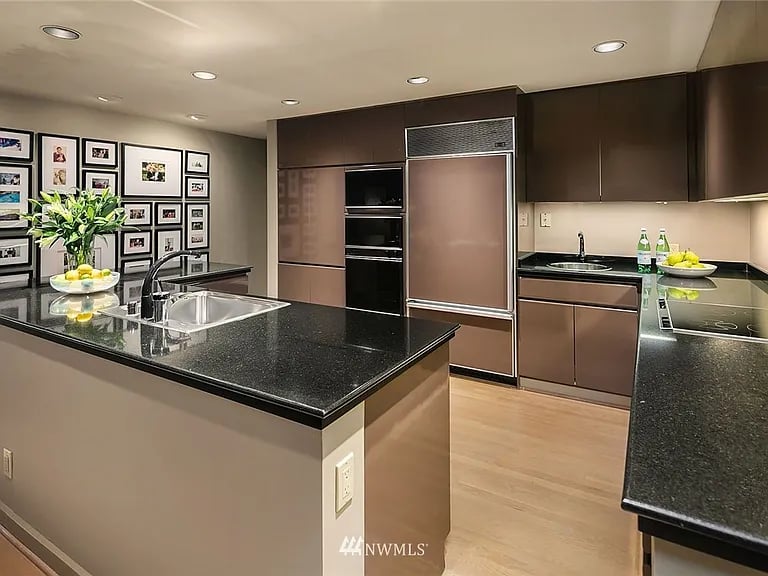 1118 Lakeview Blvd E APT 4
