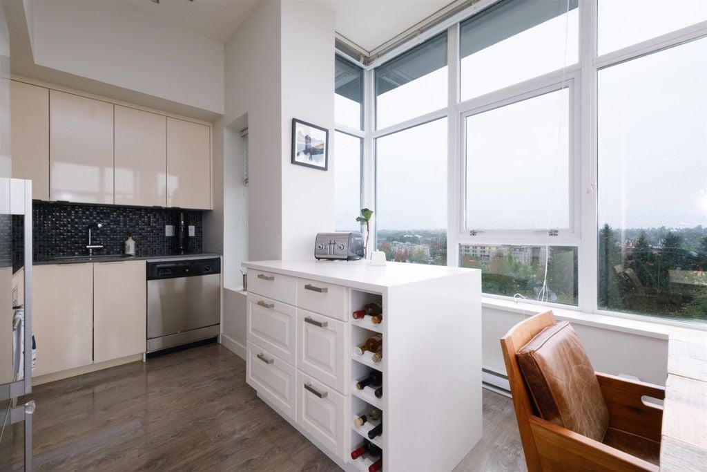 2788 Prince Edward St, #1003