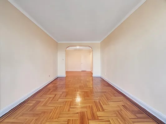 657 East 26th Street #5R