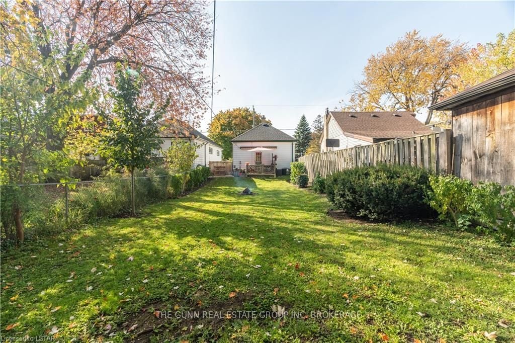 16 Linwood St