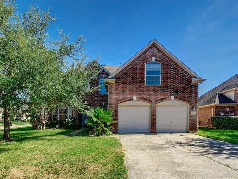 8303 Indigo Villa Ln