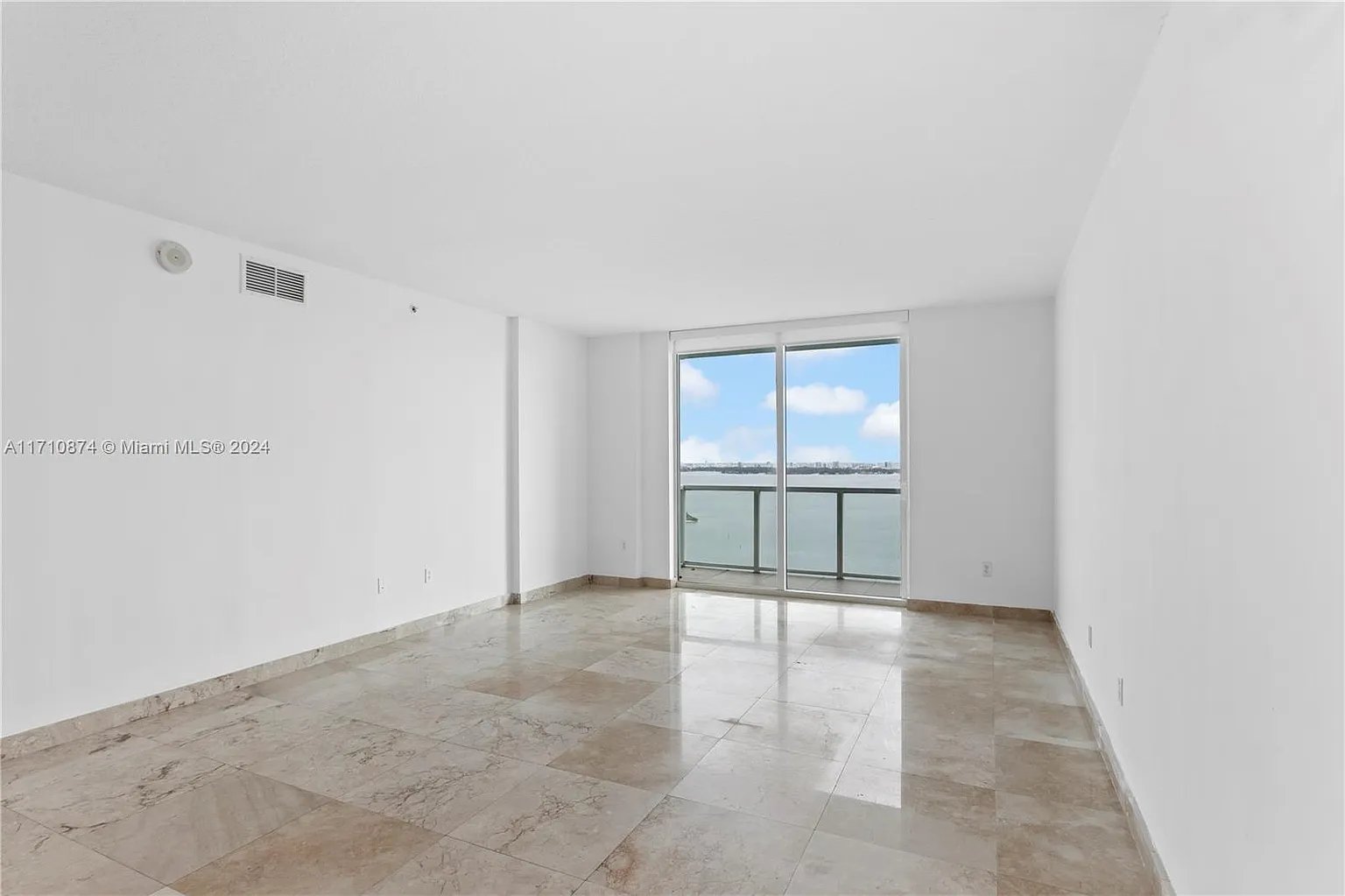 1900 N Bayshore Dr APT 2902