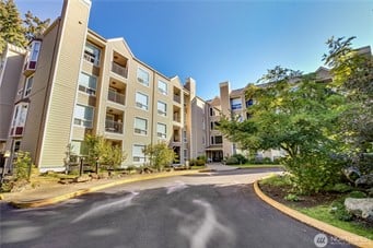 823 N 161st Place #207
