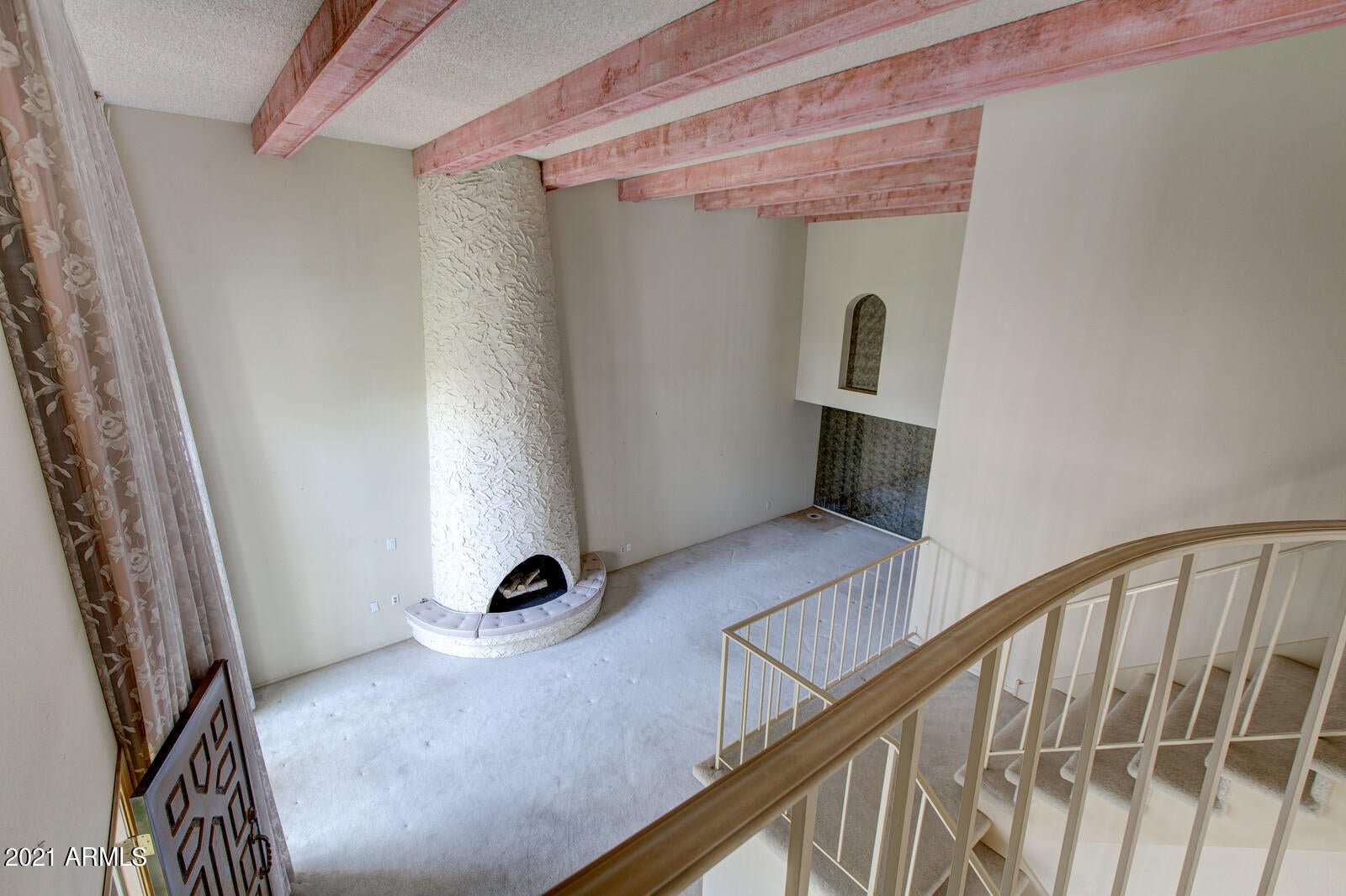 Townhome before renovation