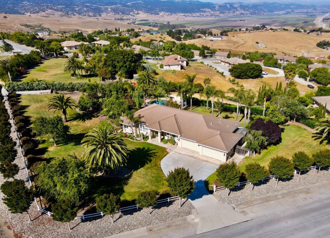 303 Taryn Ct