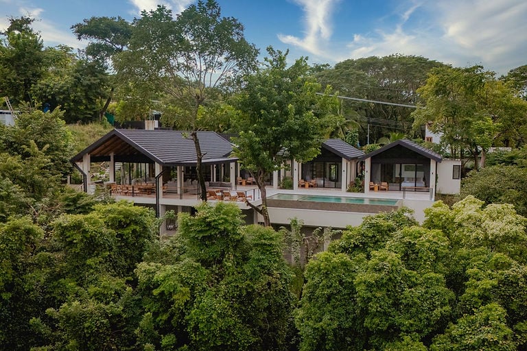 Villa Bahia Oceanview Designer Retreat