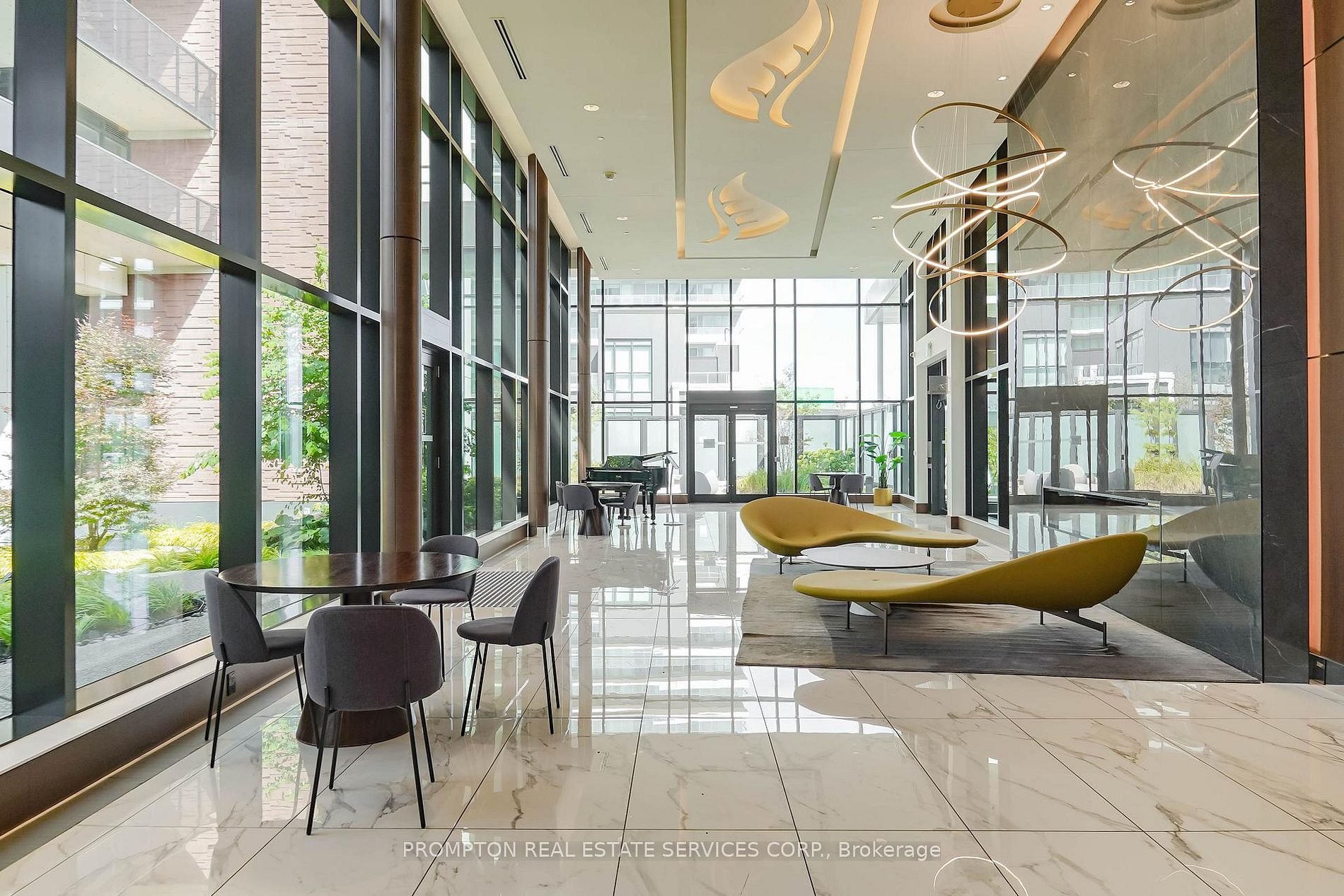 SEASONS CONDOS PENTHOUSE 