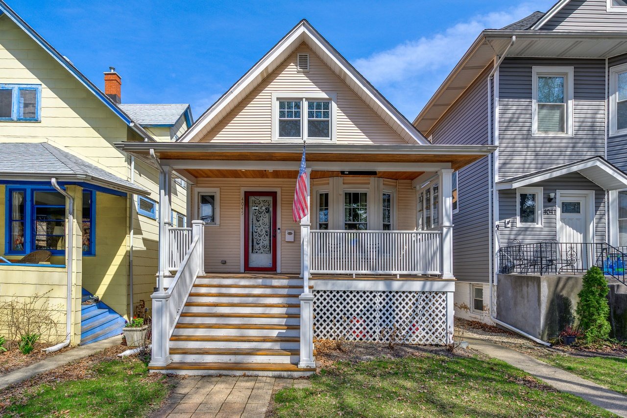 4045 N HAMLIN AVE