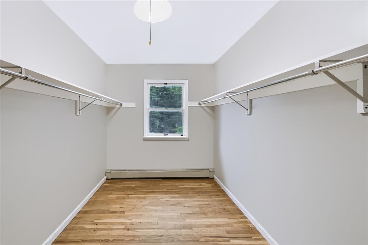156 River Rd