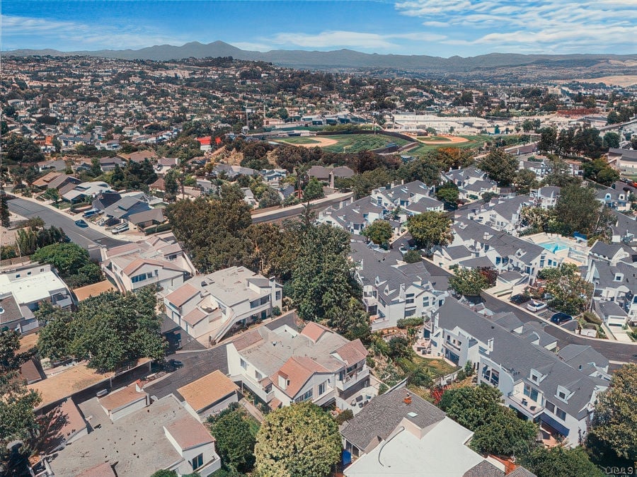 24096 Paseo Corona
