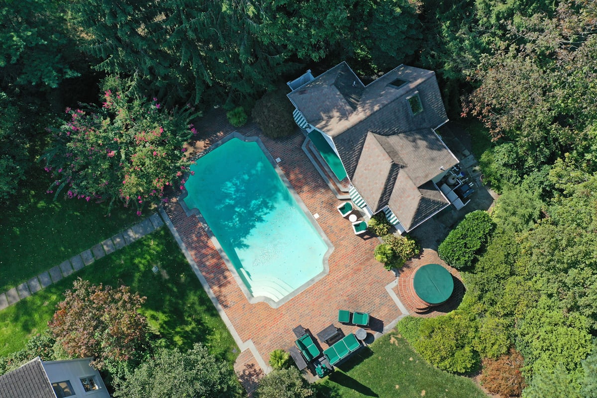 18 Powderhorn Rd
