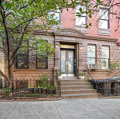 656 Carroll Street #1L