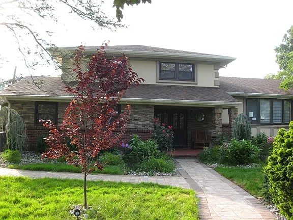 442 Grove St