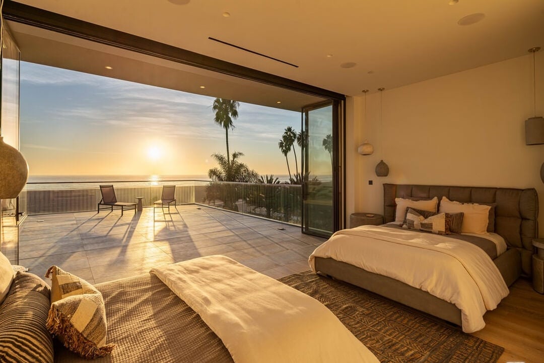 Palisades Beach Rd, 90403