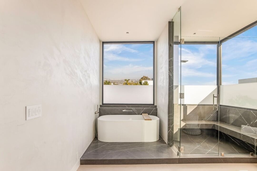 Monarch Crest, Sierra Mar Pl, 90069