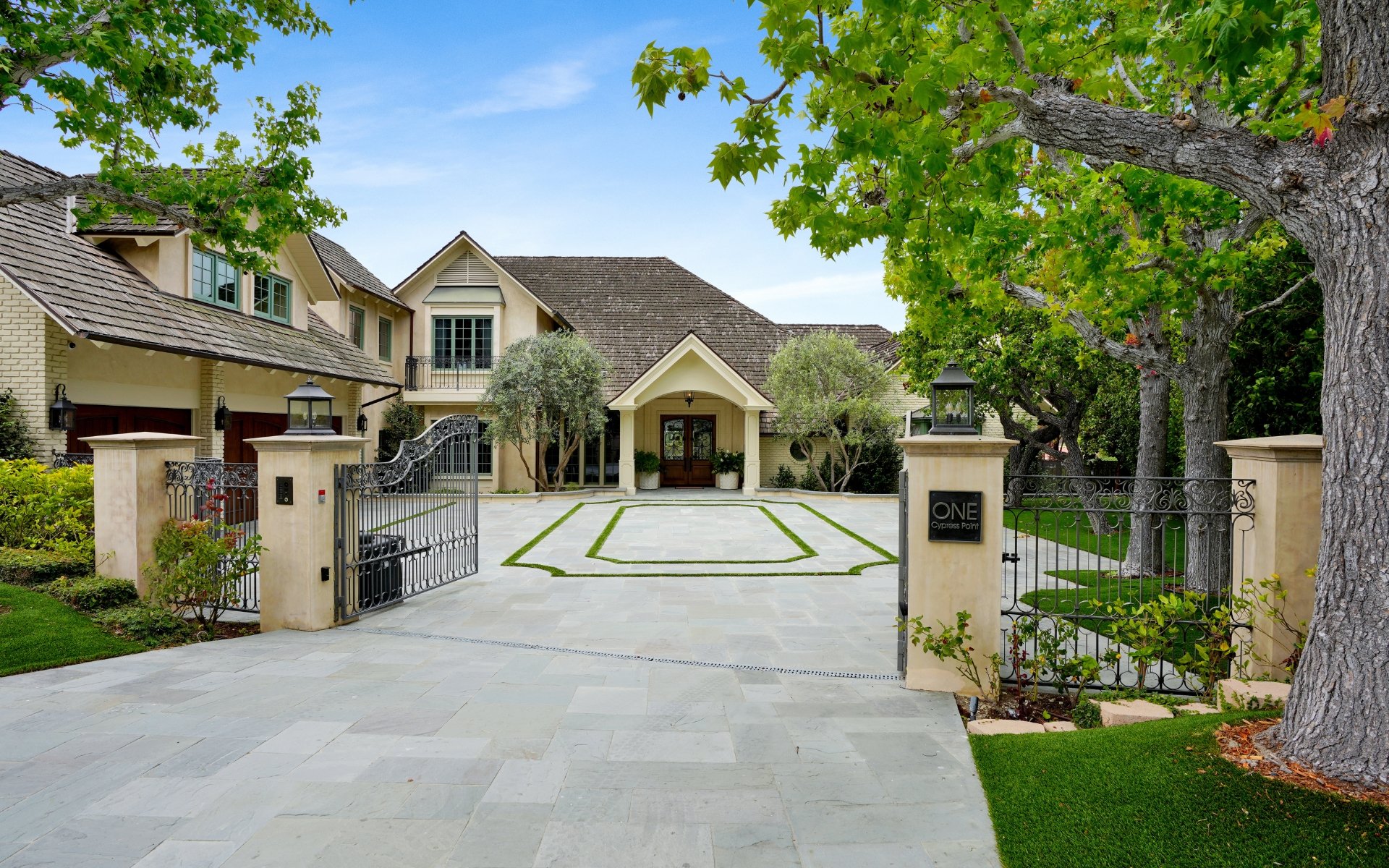 1 Cypress Point Lane