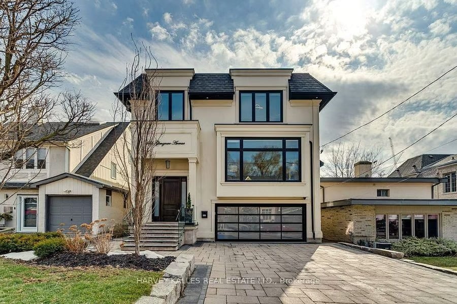 445 Glengrove Ave W