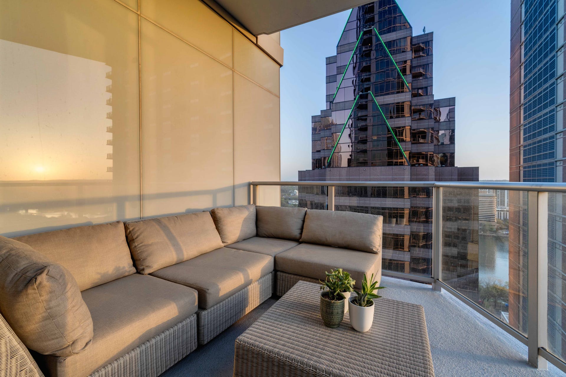 200 Congress Avenue #19AC