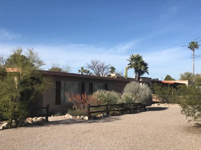 7473 N Paseo Ronceval