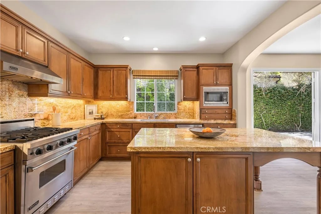 40 Arborside