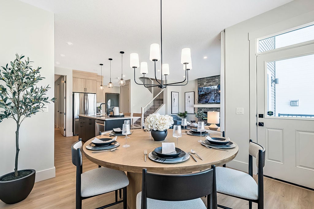 190 Annette Landing NW