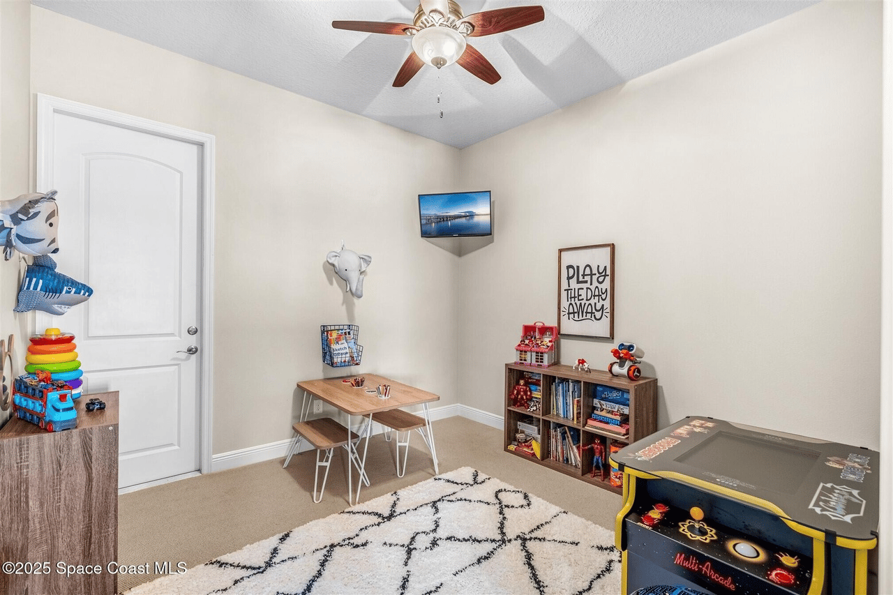 3077 Cortona Dr