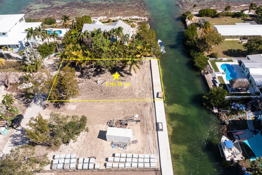 17230 Angelfish Lane