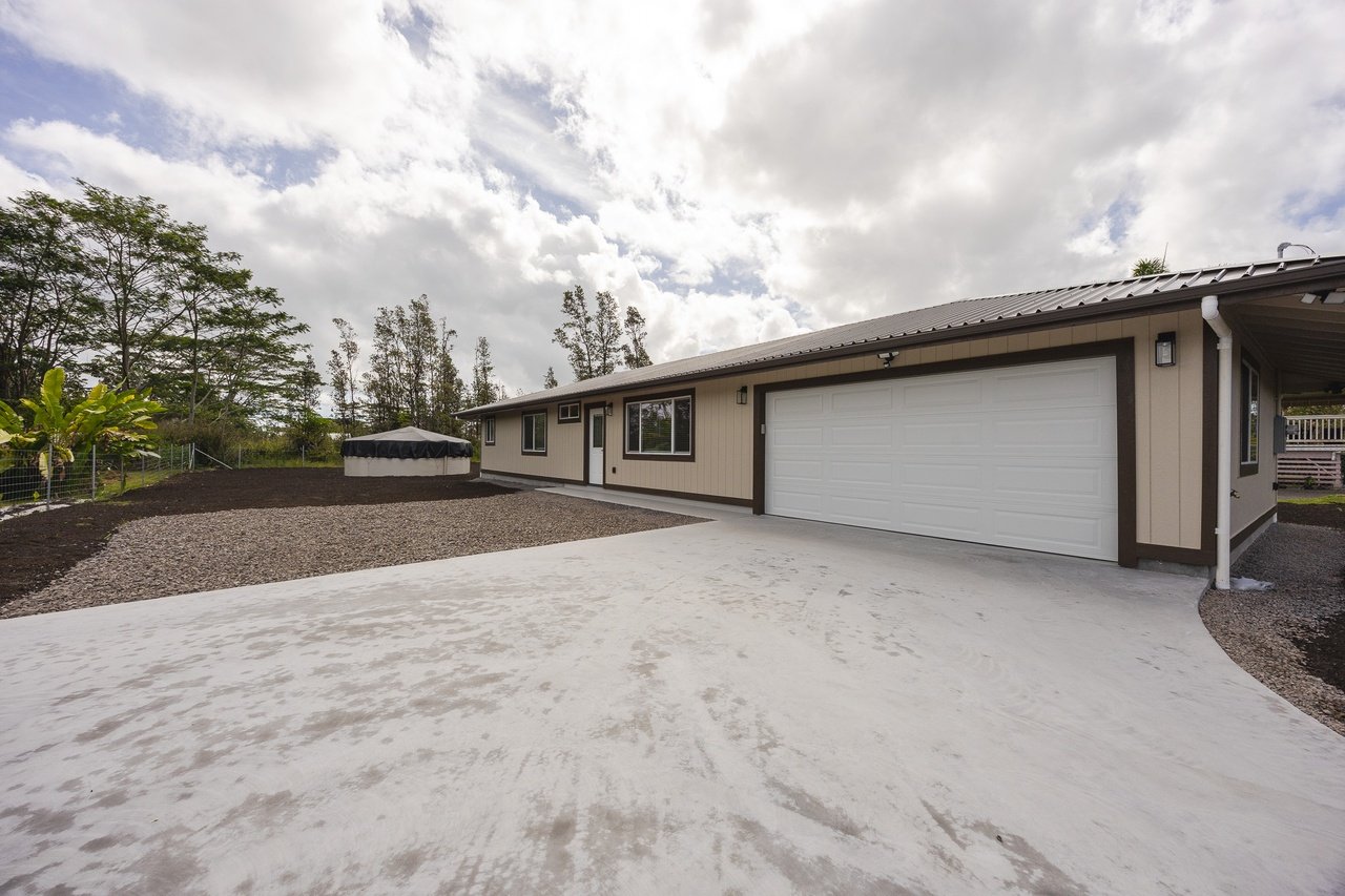 16-2115 Emerald Dr