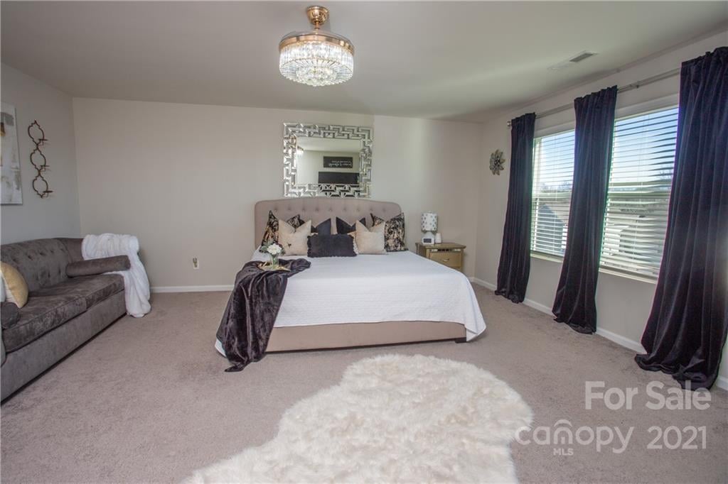 254 Austen Lakes Dr