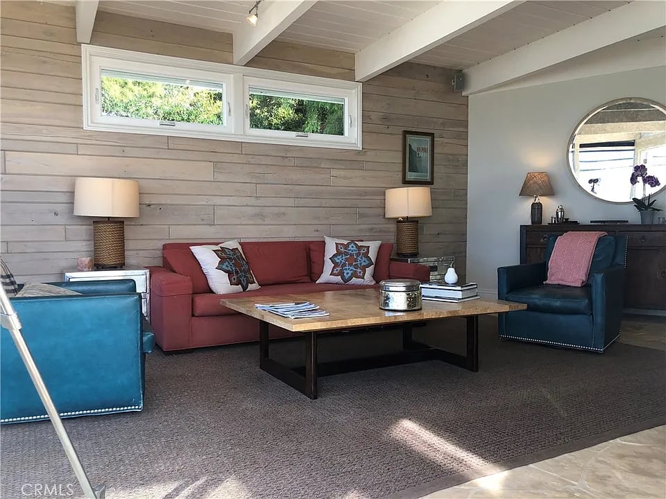 108 Spindrift Dr