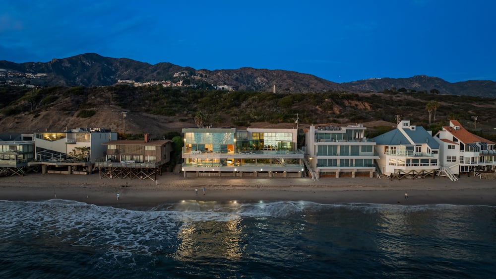 24434 Malibu Rd