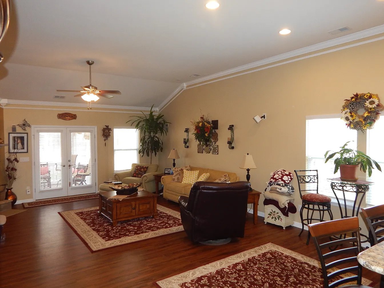 379 Village Loop