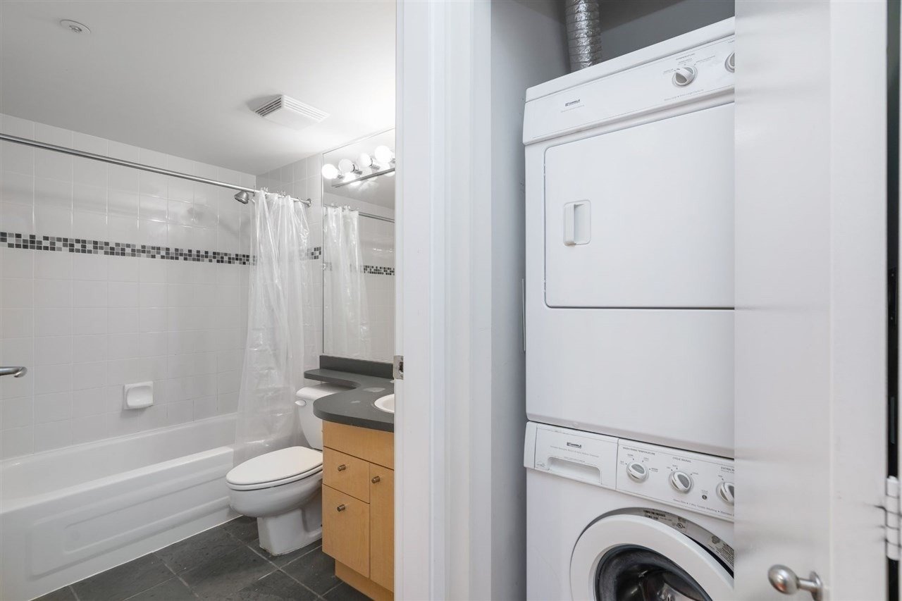1009 Expo Blvd, #2009
