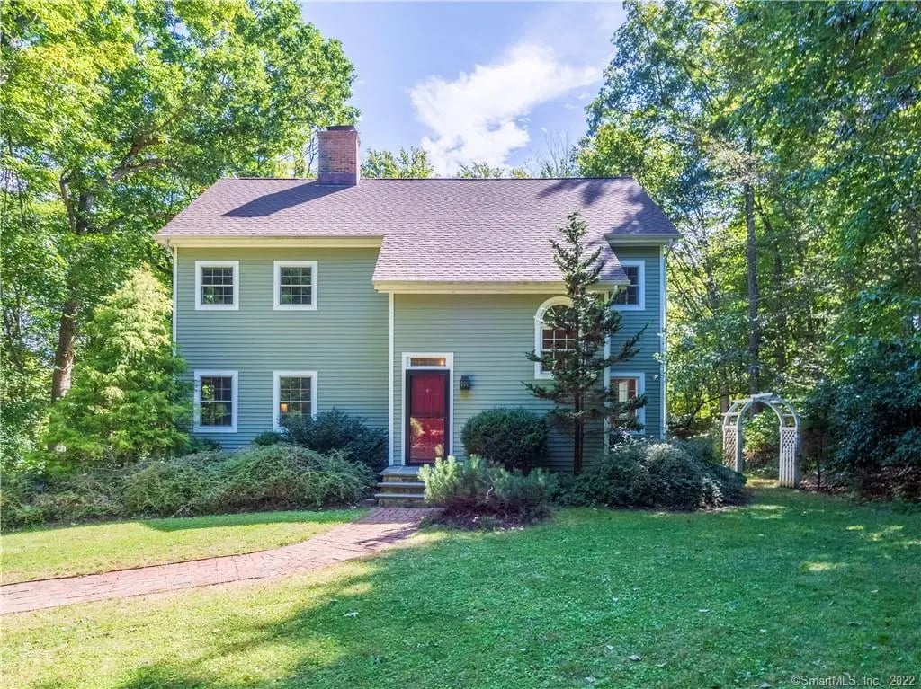 15 Middlebrook Pond Rd