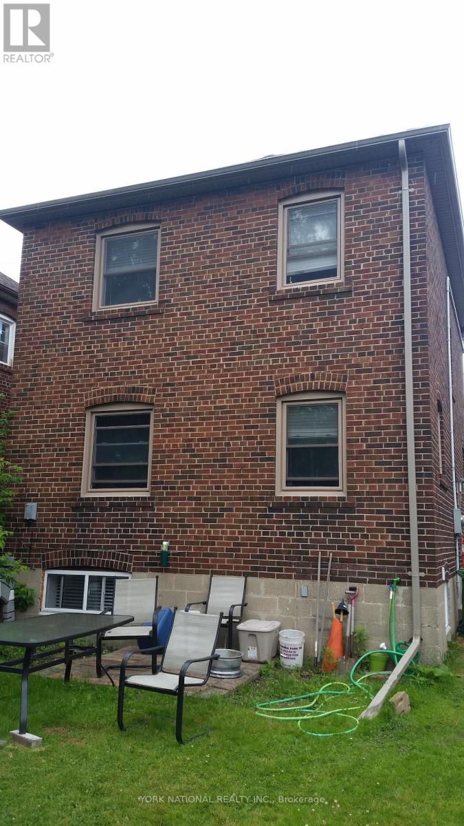 2674 Lake Shore Blvd N