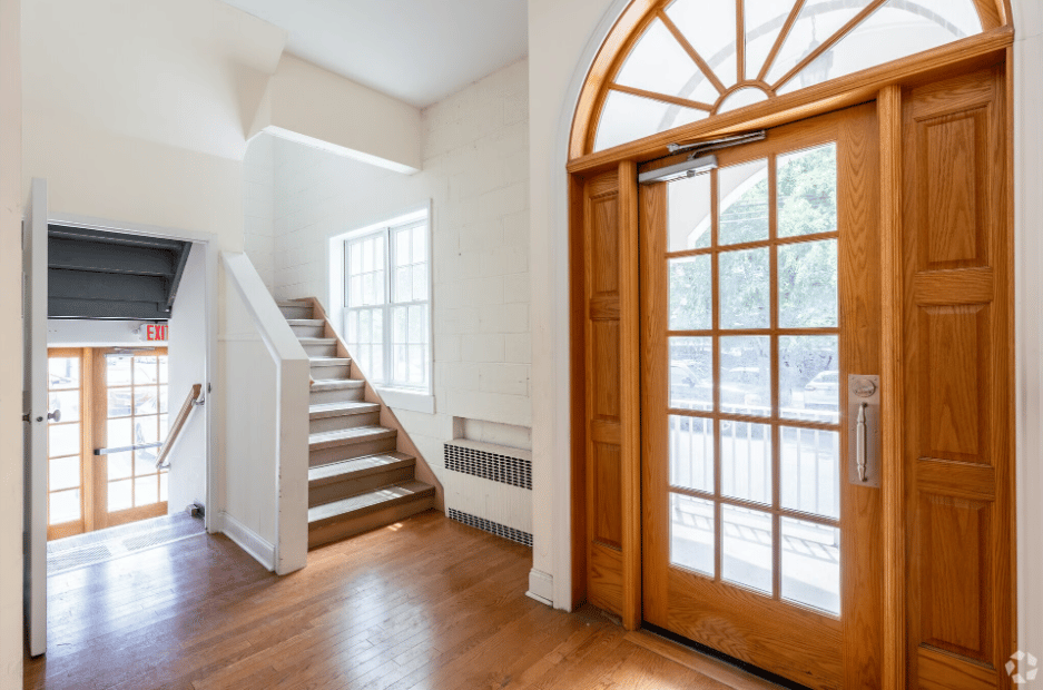 36 Bergen St - Office