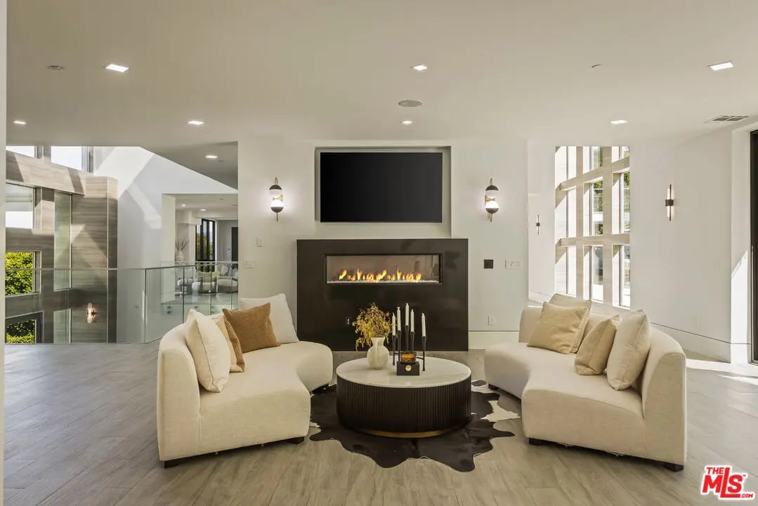 4230 Valley Meadow Rd