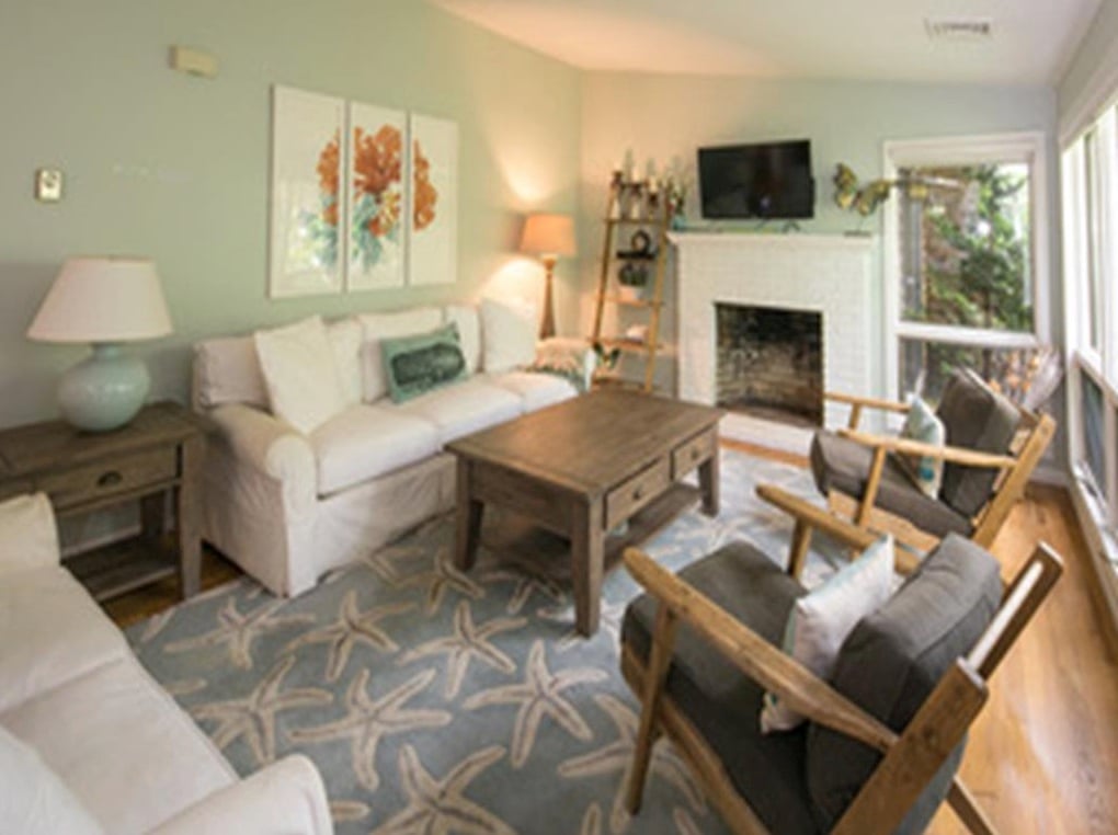 162 Clover Hill Rd