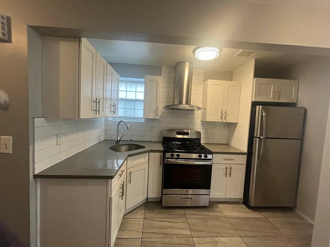 794 Freeman Street #3