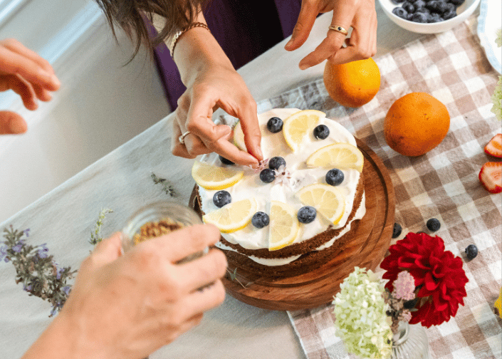 Intro to Cake Decorating
