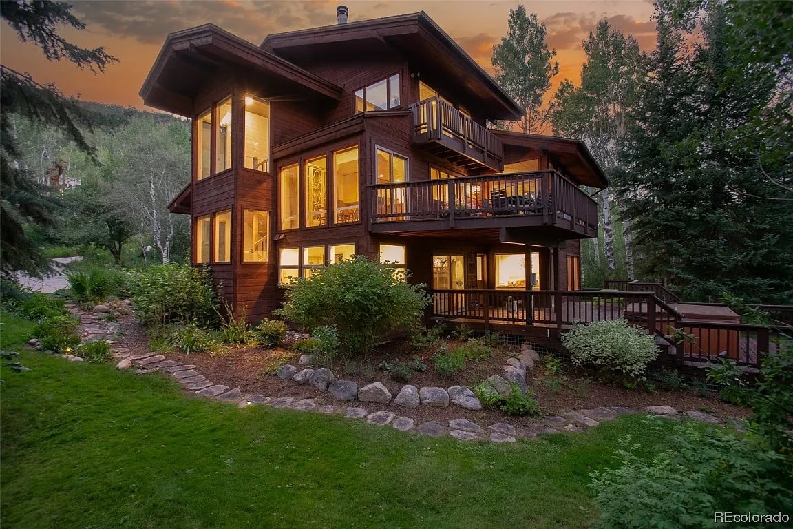 36872 Tree Haus Dr