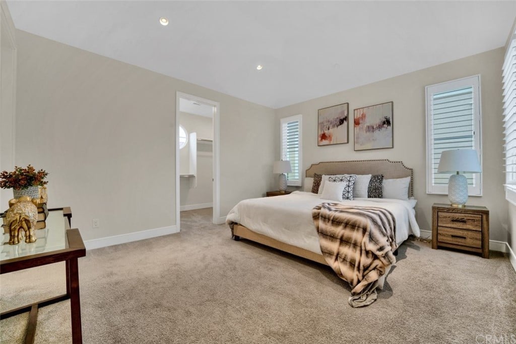 124 N lomita