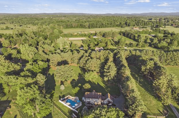 Just listed: 21185 St Louis Rd in Middleburg Virginia in Loudoun County listed by Diana Geremia