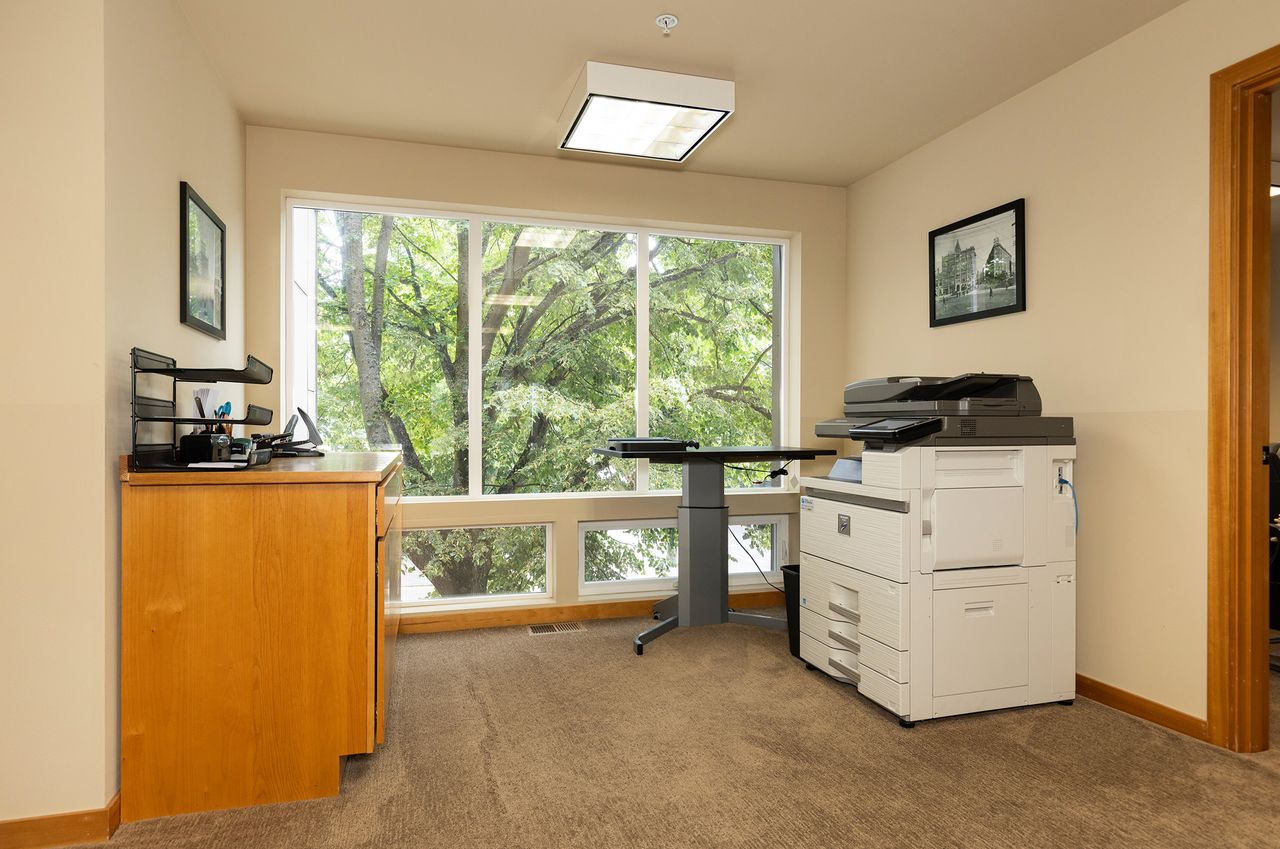 6075 California Ave SW | Office Sublease